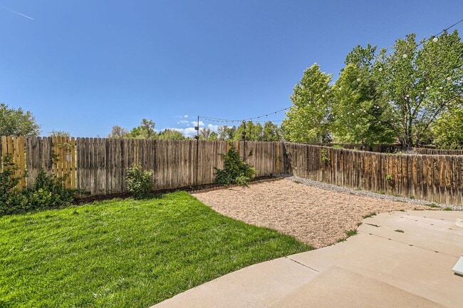 Building Photo - Gorgeous 4 Bed 2.5 Bath Home in Wolf Creek!