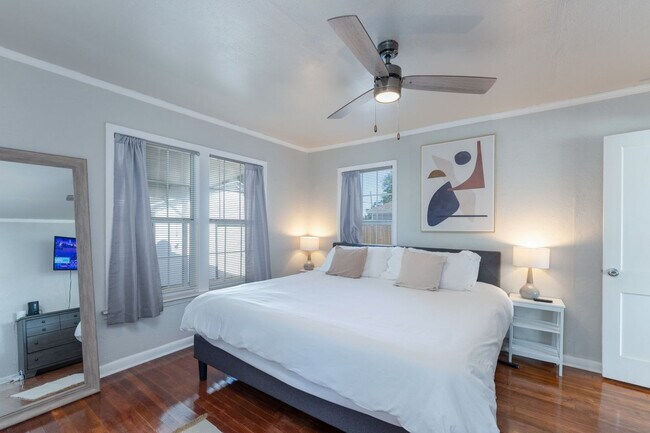 Building Photo - 1538 S 19th St