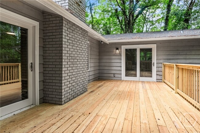 Building Photo - 310 Weatherly Woods Dr