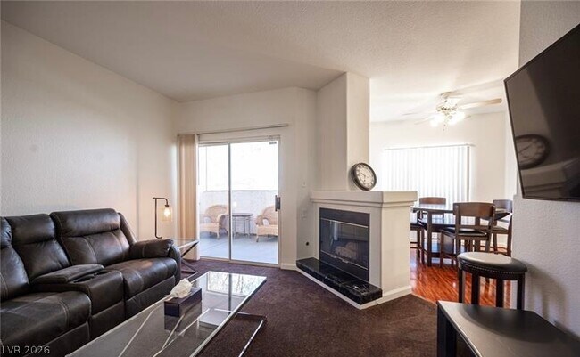 Building Photo - 6480 Annie Oakley Dr