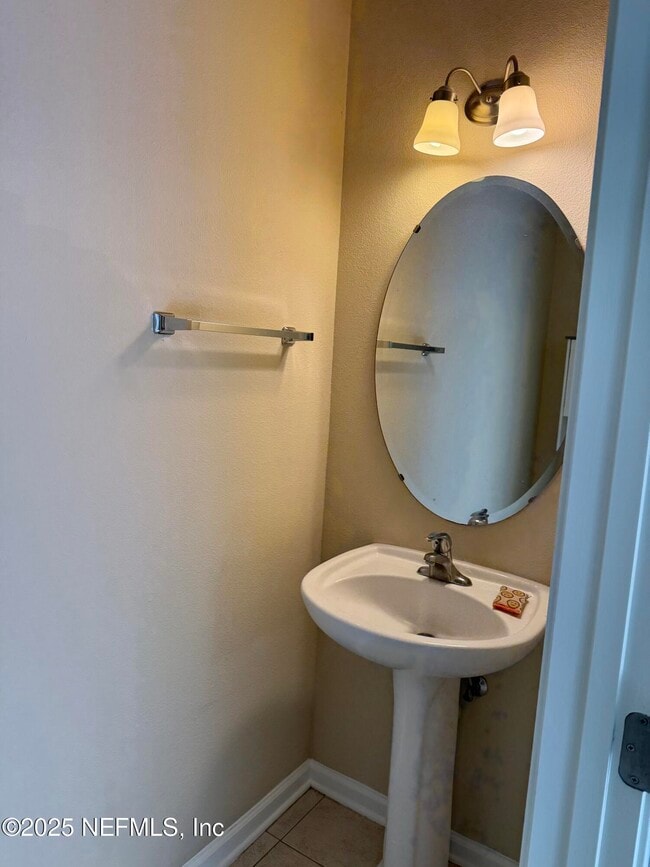 Building Photo - 4891 Castlegate Ct