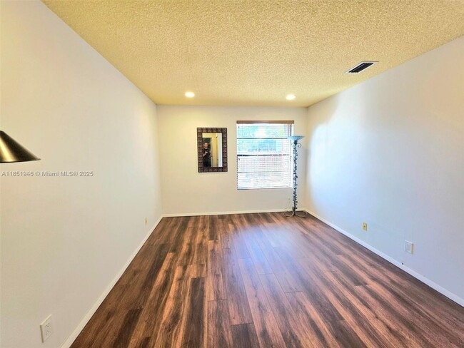 Building Photo - 2320 Dover