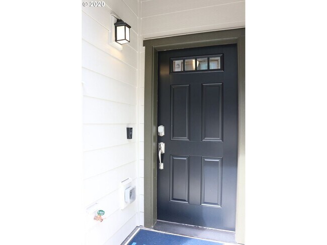 Building Photo - Modern 3-Bedroom Townhome-Style Home with Attached Garage, Private Patio & En-Suite Bathrooms in ...