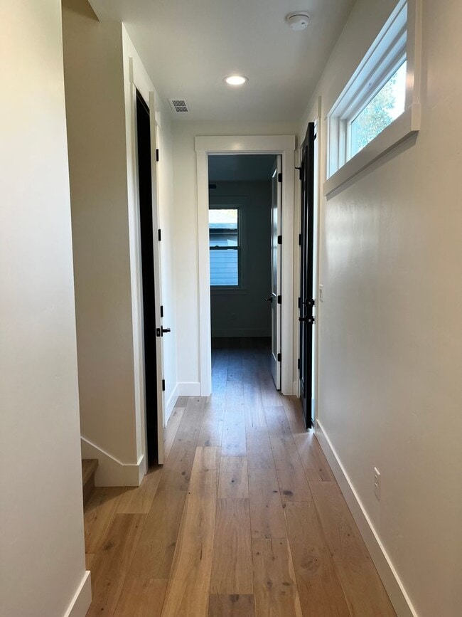 Building Photo - Gorgeous New Build in Boise’s East End – Easy Access to St. Lukes!!