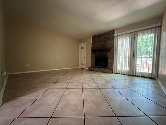 Building Photo - 6420 Parton Ct