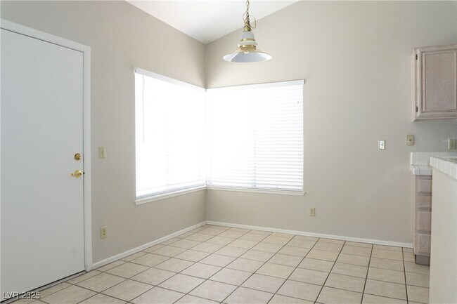Building Photo - 4709 Victoria Beach Way