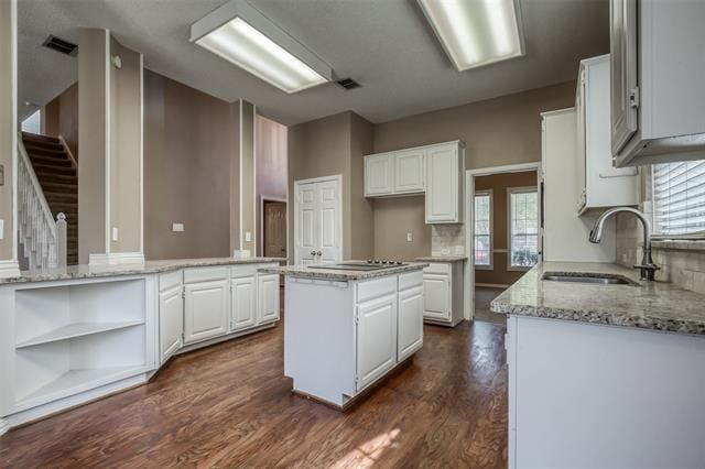 Building Photo - 5717 Belle Chasse Ln