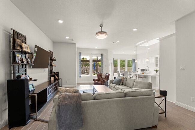 Building Photo - 1939 Shallow Canyon Ln