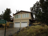 Building Photo - *PRICE IMPROVEMENT* Spacious 2 Story, 2 Bedroom, 2 Bath Home on Corner Lot in Ochoco West Subdivi...
