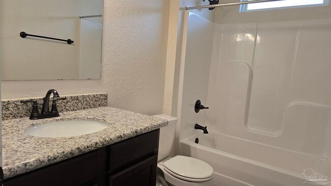 Building Photo - 5157 Peach Dr
