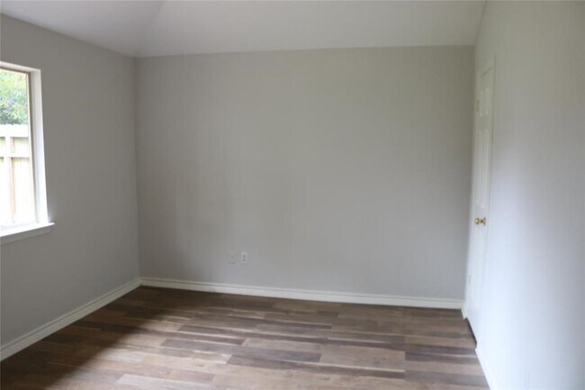 Building Photo - 18635 Bridoon Dr