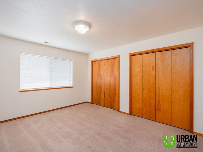 Building Photo - Spacious 2 Bed, 2 Bath Duplex with Large Fenced Yard in Spokane Valley