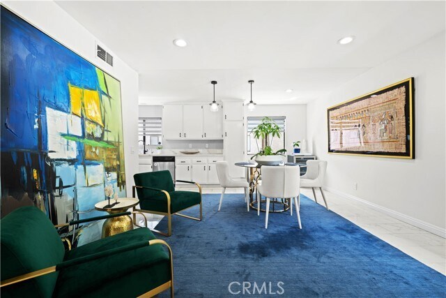 Building Photo - 2450 E Del Mar Blvd