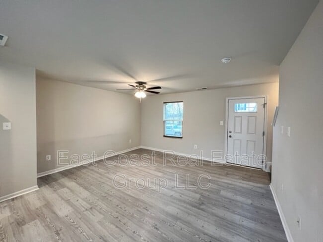 Building Photo - 216 Salida Trl