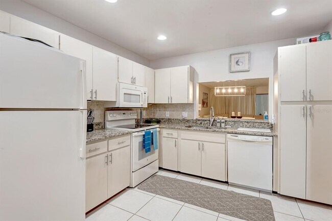 Building Photo - 131 Wild Palm Dr
