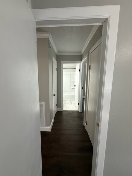 Building Photo - 5618 Madonna Cir