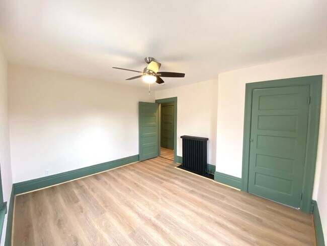Building Photo - 1845 Ringwalt St