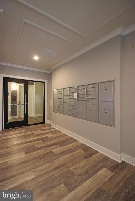Building Photo - 1669 Bandit Loop