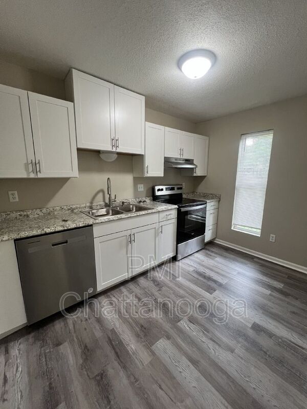 Building Photo - 1430 Stratton Pl Dr