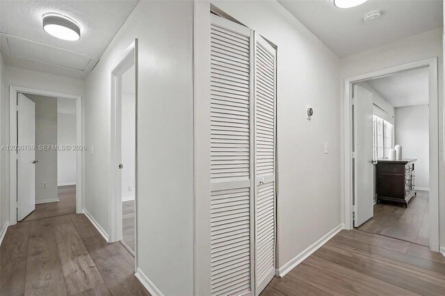 Building Photo - 10994 Neptune Dr
