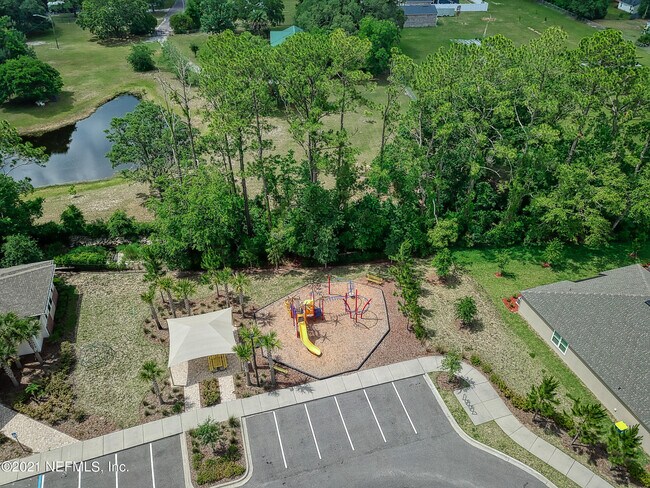 Building Photo - 15599 Chir Pine Dr