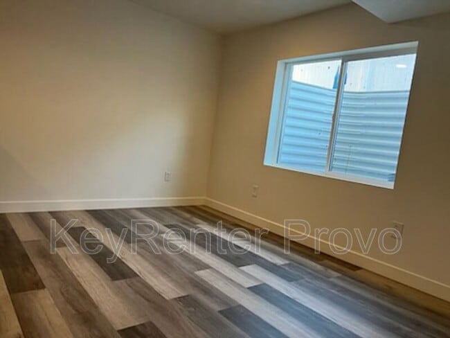 Building Photo - 4724 E Lake Vista Dr