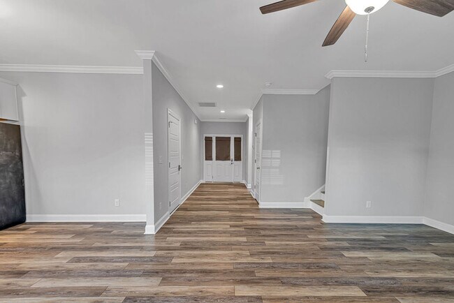 Building Photo - 707 Riva Ridge Rd