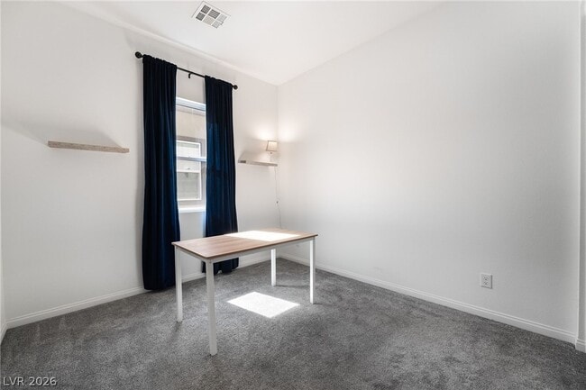 Building Photo - 110 Ibiza Lk Dr