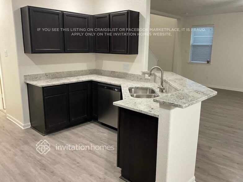 Building Photo - 18614 Walden Glen Cir