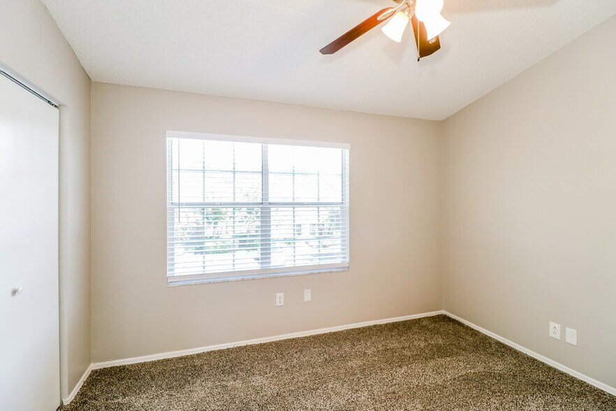 Building Photo - 6333 Bayside Key Dr