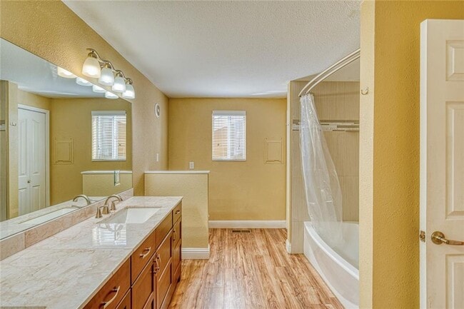 Building Photo - 296 Hartt Hill Dr
