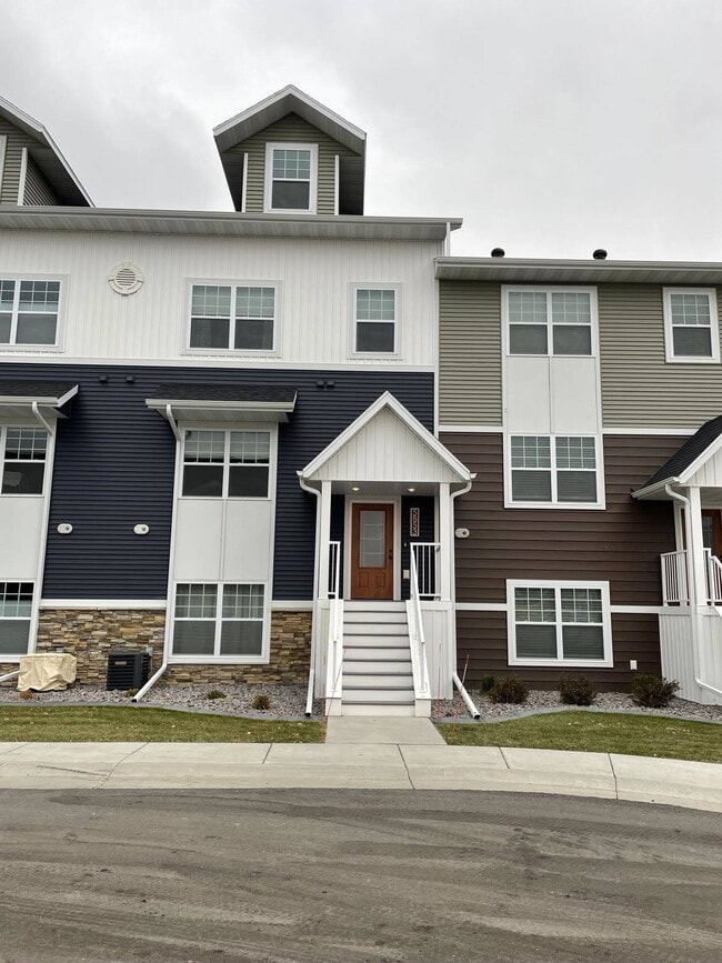 Building Photo - 5853 41st St S