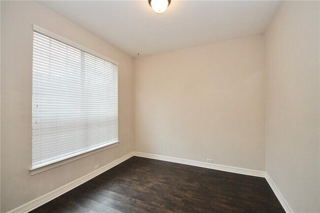 Building Photo - 11608 Spicewood Pkwy