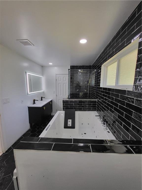 Building Photo - 6685 Hearth Ct