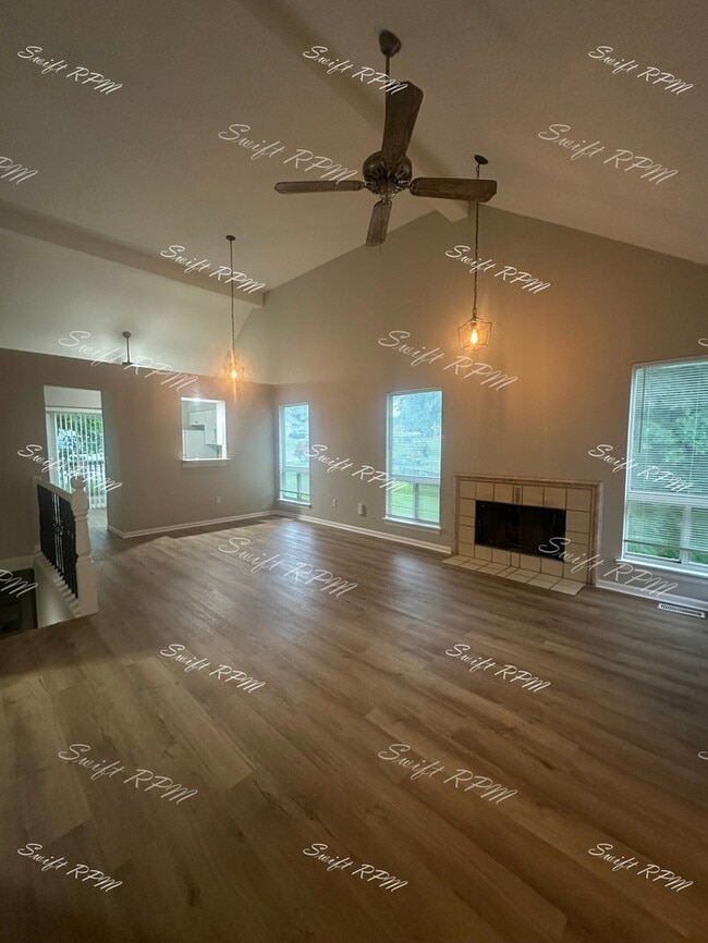 Building Photo - 8957 Hauser St
