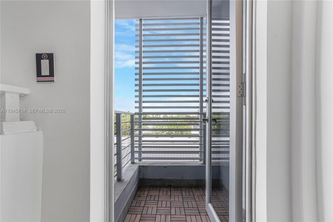 Building Photo - 3339 Virginia St