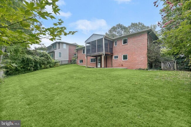 Building Photo - 5900 Osceola Rd