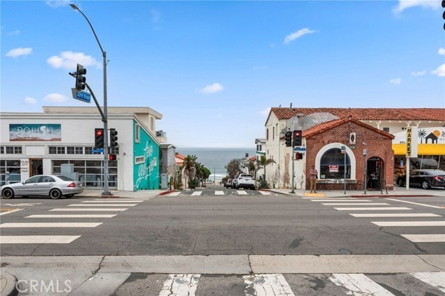 Building Photo - 3307 Highland Ave