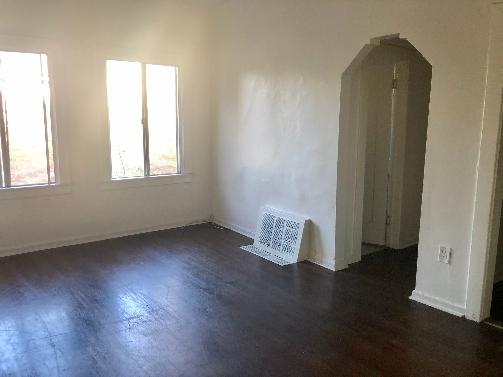 Building Photo - 631 Coronado Ter