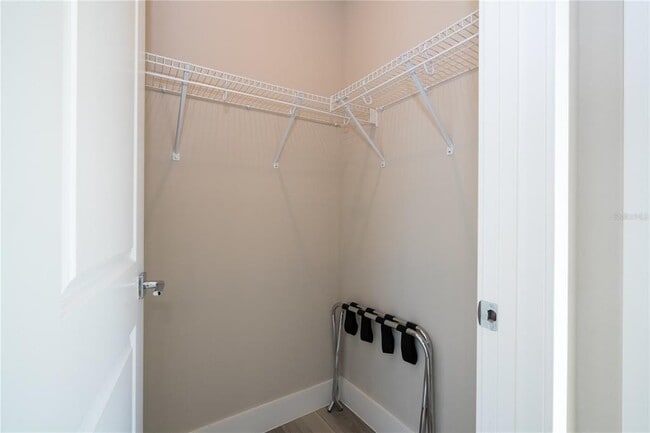 Building Photo - 7740 Sandy Ridge Dr
