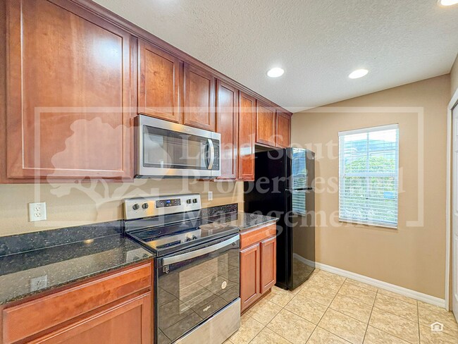 Building Photo - 5432 River Rock Rd