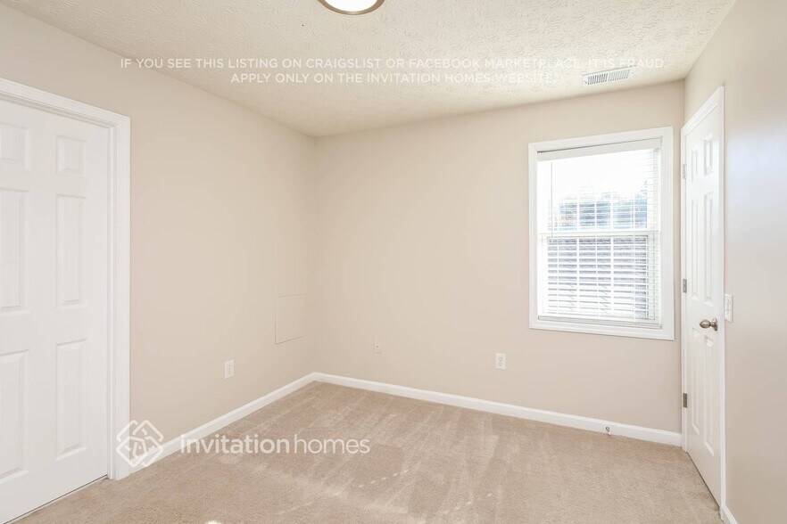 Building Photo - 307 Summerstone Ct