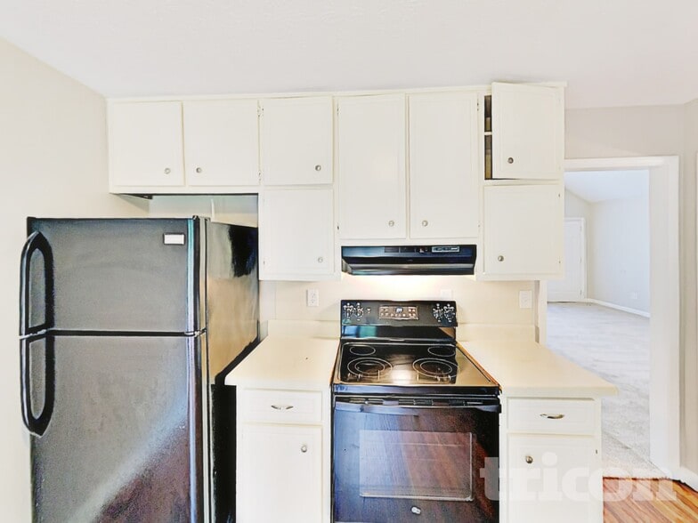 Building Photo - 4930 Heritage Valley Dr
