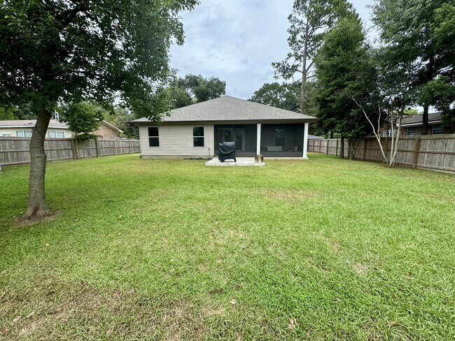 Building Photo - 163 Beland Rd