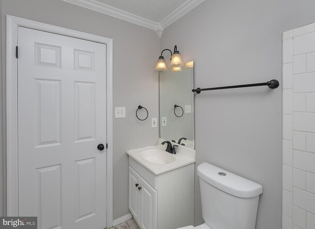 Building Photo - 31 Stone Falls Ct