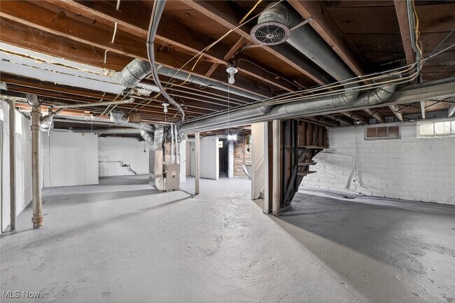 Building Photo - 4977 E 90th St