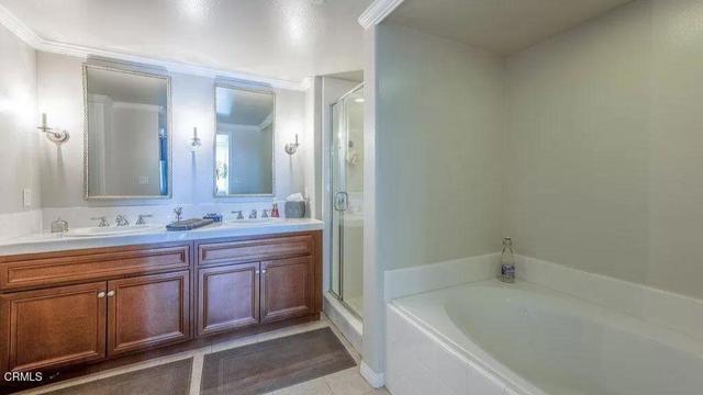 Building Photo - 4346 Tradewinds Dr