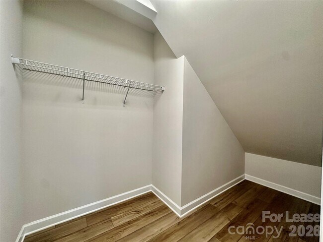 Building Photo - 9650 Liberty Hill Dr