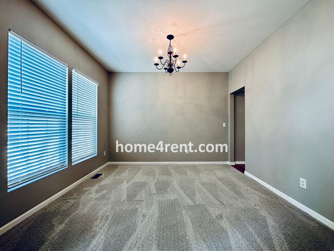 Building Photo - Wood Floors, Open Layout, Plenty of Natura...
