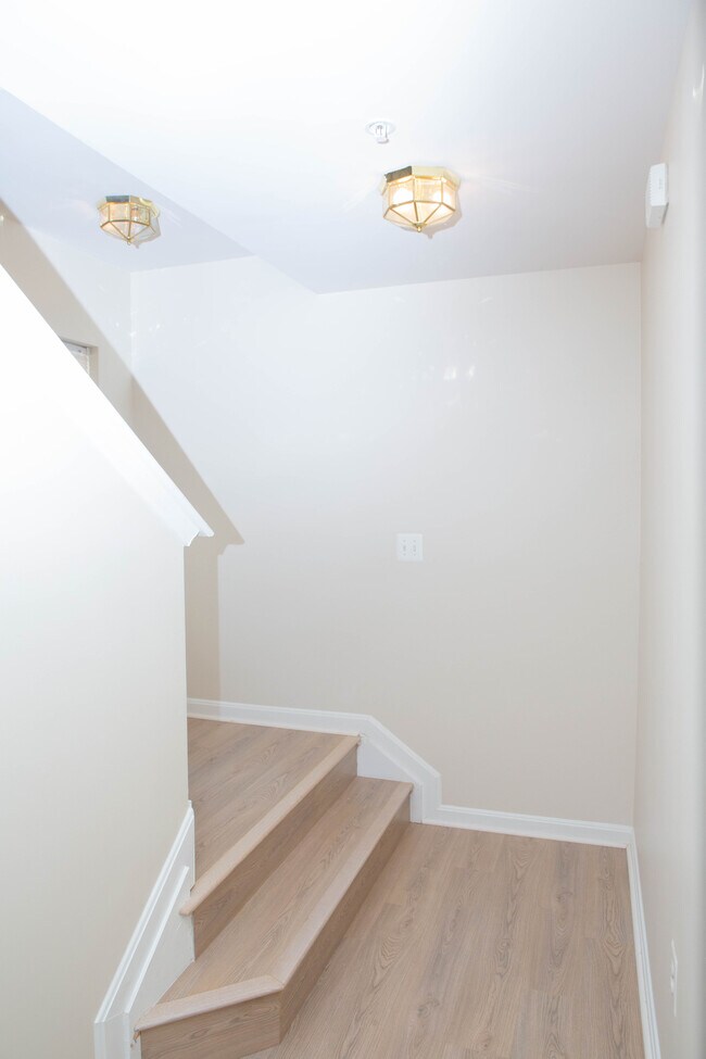 Building Photo - 2829 Forest Run Dr
